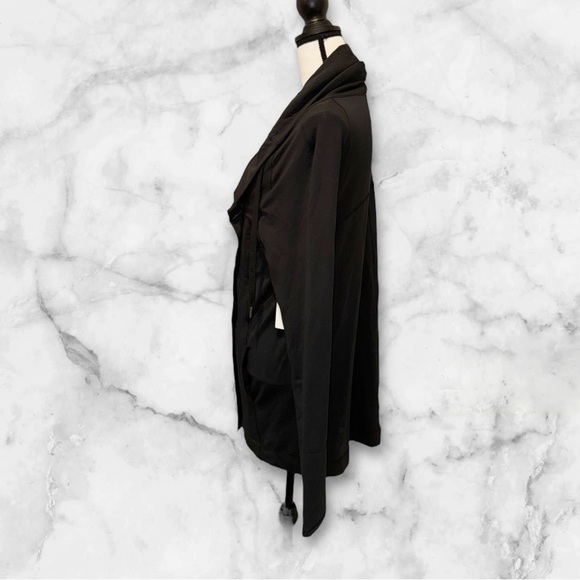 NWT LULULEMON COAST EASY Wrap jacket women’s size 10 - Picture 9 of 17